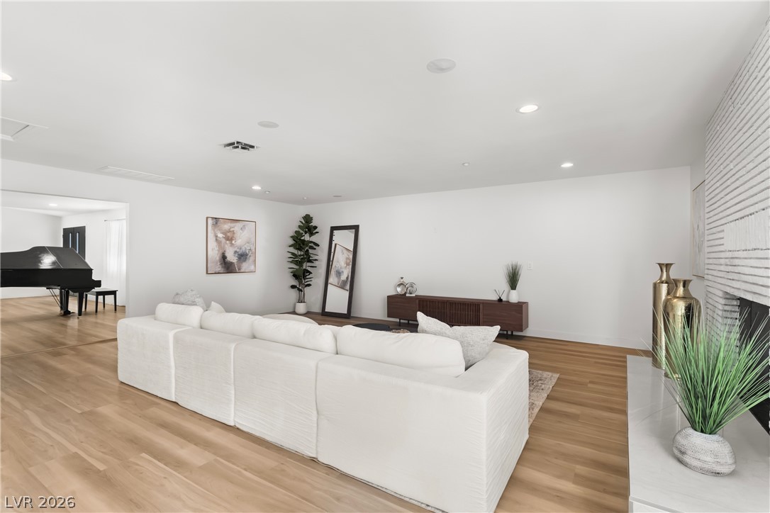 Image of house photo